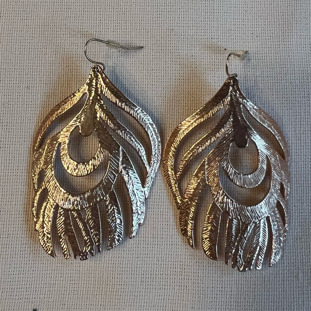 KENDRA SCOTT Karina Rose Gold Statement Earrings